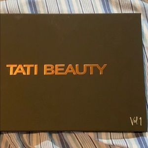Tati Beauty Textured Neutrals Vol. 1 Palette